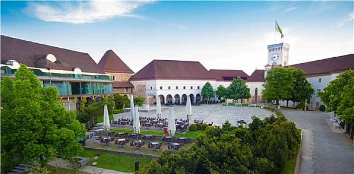 chơi lô trượt