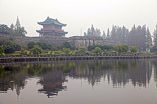 lo bach thu khung ba ngay