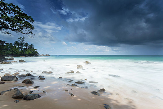 lo bach thu khung 3
